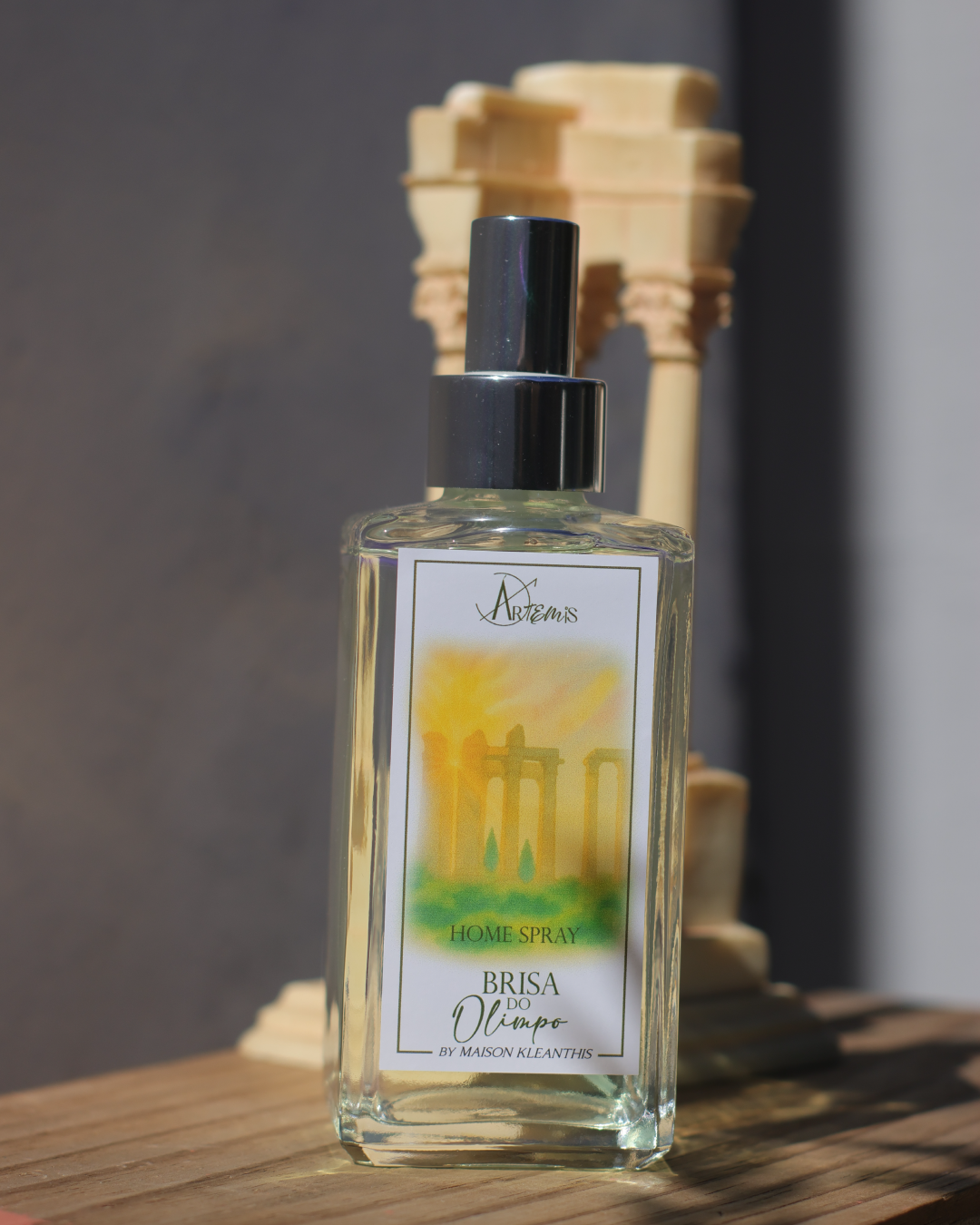Aromatizador de ambientes spray - Home Spray  Brisa do Olimpo  250 ml notas herbais
